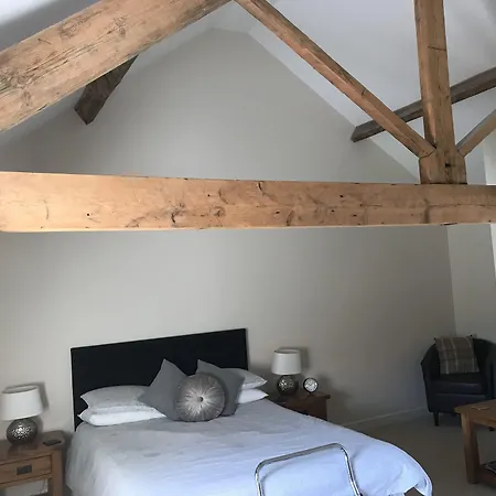 Colton Haggs Farm 4*